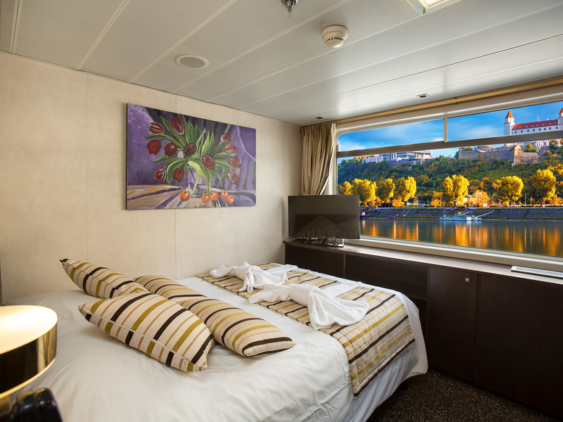 Double Cabins